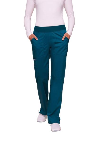 Pantalon cargo femme : Un vêtement pratique pour le personnel de santé à personnaliser à Montpellier en Languedoc-Roussilon.