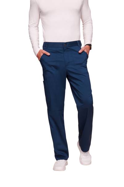 Pantalon cargo homme : Un vêtement pratique pour le personnel de santé à personnailser en Languedoc-Roussilon.