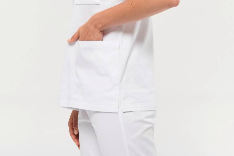Tunique 100% coton : Idéale pour les professionnels, facile à entretenir et personnalisable avec votre logo à Montpellier.